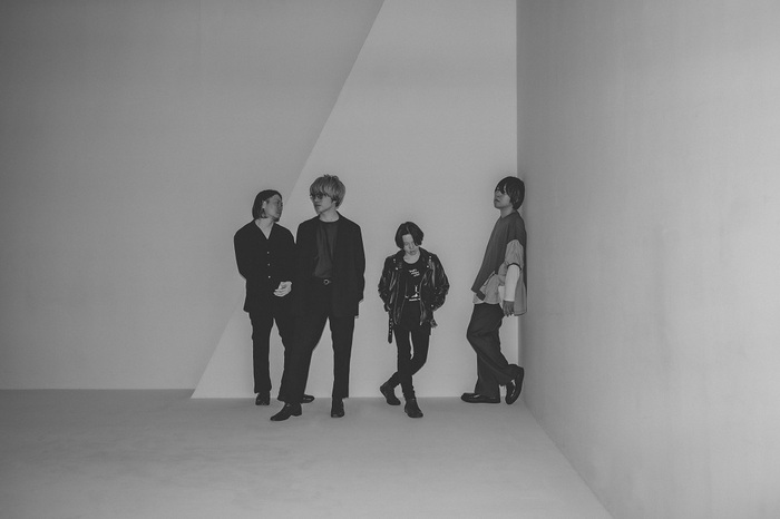 cinema staff、8thフル・アルバム『PLASTIC YOUTH』詳細発表。新鋭トラックメーカー 水槽とのコラボ曲「BRIGHTER」7/16先行リリース。先月開催の日比谷野音公演ライヴ映像収録決定
