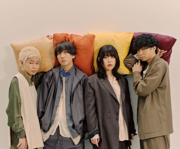 リュックと添い寝ごはん、恋の病に罹った主人公描くダンス・ナンバー「恋煩い」MV公開