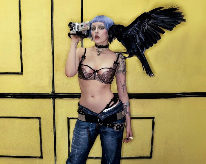 ASHNIKKO、2ndアルバム『Smoochies』より大胆さと自己肯定感融合した先行シングル「Sticky Fingers」リリース