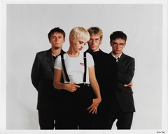 THE CRANBERRIES、2ndアルバム『No Need To Argue』30周年記念エディションをリリース。放送以来未発表の"MTV Unplugged"音源を完全収録した3LPも発売中