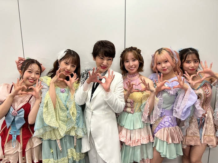 フィロソフィーのダンス、広瀬香美による新曲プロデュースを"Kohmi EXPO 2025"にて共演中にサプライズ発表