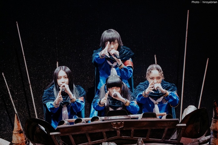 新しい学校のリーダーズ、結成10周年記念ライヴのスペシャル・エディション10月にWOWOWで放送／配信決定。メンバーが10周年の想いを熱く語るインタビューも追加