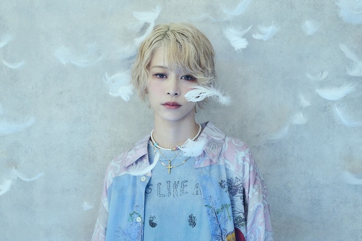 ロザリーナ、本日8/20リリースの"映画 おでかけ子ザメ とかいのおともだち"主題歌「where you come from」MV公開