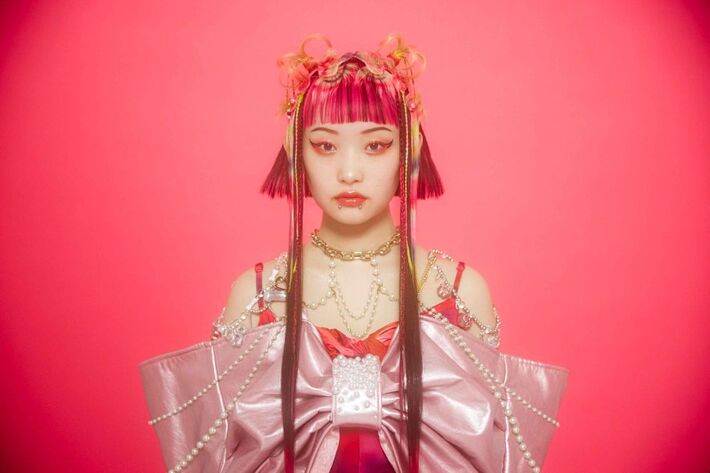 水曜日のカンパネラ、4th EP『可愛女子』9/24リリース決定＆ジャケ写公開。ケンモチヒデフミの多様なトラックの魅力詰め込んだ全8曲収録。12月から全国5都市Zeppツアー開催