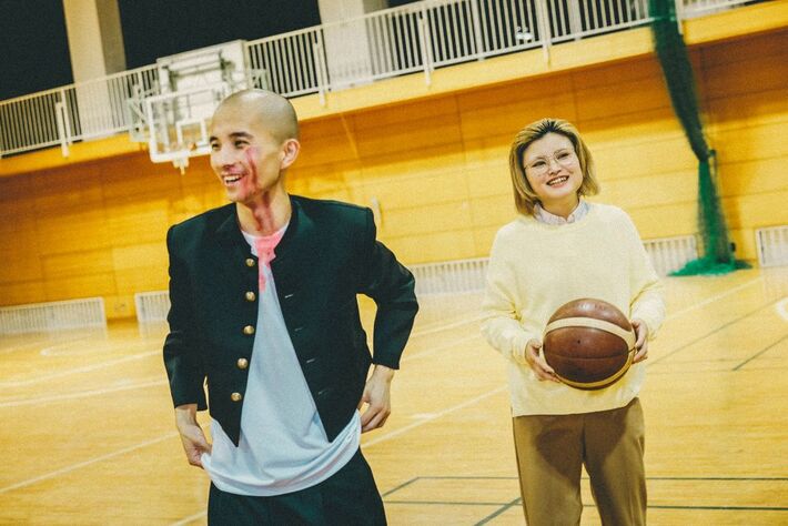 Nikoん、10月に特番"out of this world"がFM FUKUOKAでOA決定。アコースティック・セットでのライヴ披露、トーク内容のリクエスト募集も