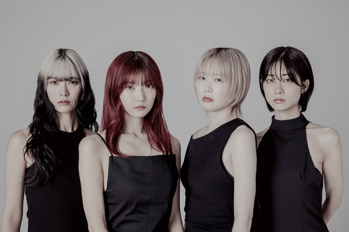 ExWHYZ、3周年ファイナル＆2025大忘年会スペシャル・ライヴをバンド・セットで12/27開催。2ndシングル『DON'T CRY』12/10リリース決定。メンバーが涙を流すヴィジュアル公開