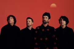 KASABIAN、新曲「Hippie Sunshine」本日9/22リリース＆ヴィジュアライザー公開。ニュー・アルバム『Act III』来年発売も発表