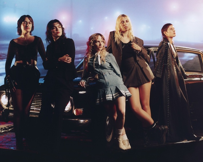 THE LAST DINNER PARTY、2ndアルバム『From The Pyre』より先行シングル「The Scythe」リリース＆MV公開