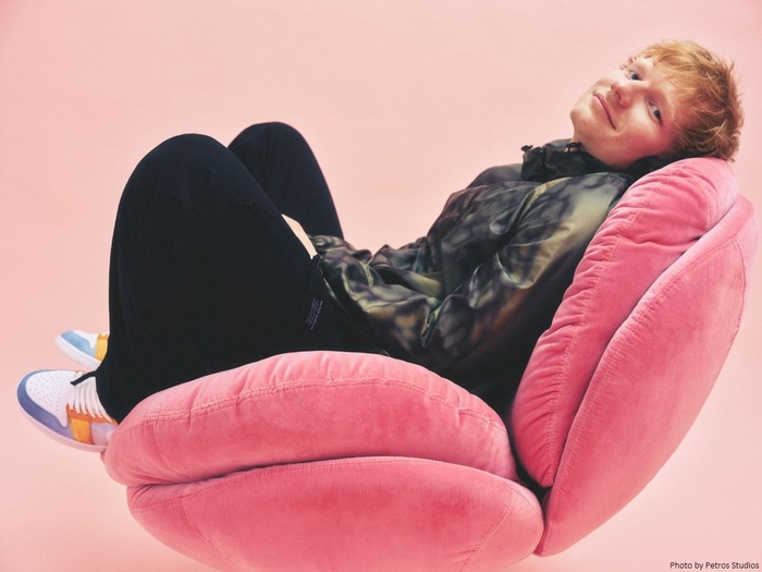 Ed Sheeran、"エド"繋がりで都営大江戸線とまさかのコラボ。最新アルバム『Play』リリース記念して"Oh!Ed! キャンペーン"実施決定