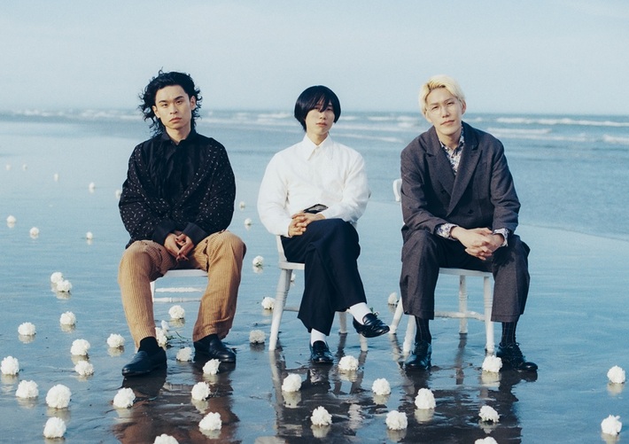 おいしくるメロンパン、10thミニ・アルバム『bouquet』より「クリームソーダ」結成当初のおいしくるメロンパンがバンド名を決めるifストーリー描いたMV本日10/1 20時公開