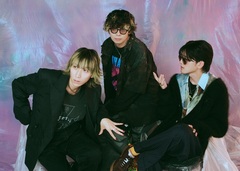 Dannie May、本日10/8配信リリースの新曲「ラストパレード」楽曲の世界観をコラージュで表現したMV公開。Yunoからコメント到着