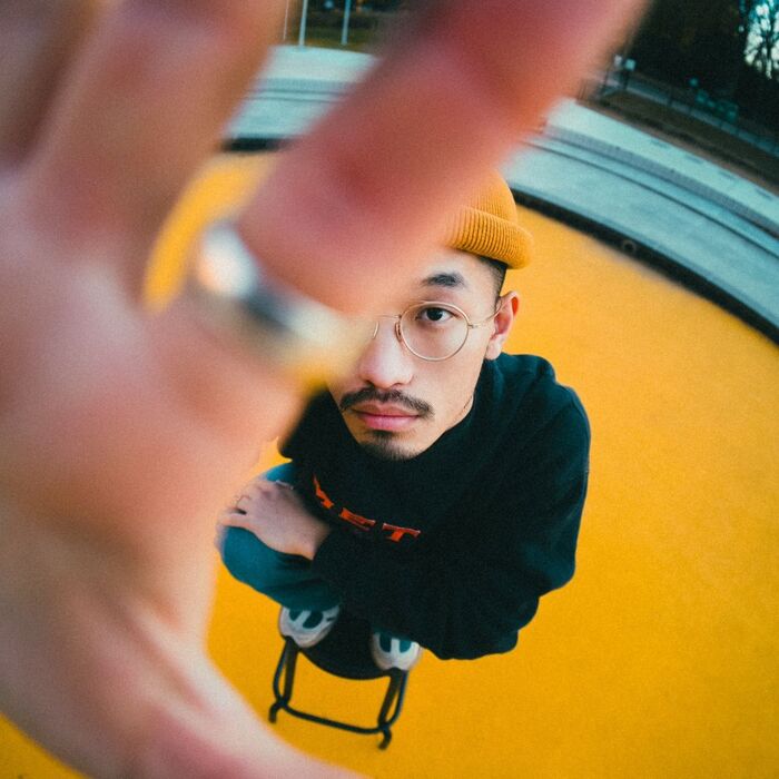 湘南出身シンガー・ソングライター Swagcky、いつも隣にいてくれる存在への感謝を歌ったニュー・デジタル・シングル「Love you like that」本日10/29リリース