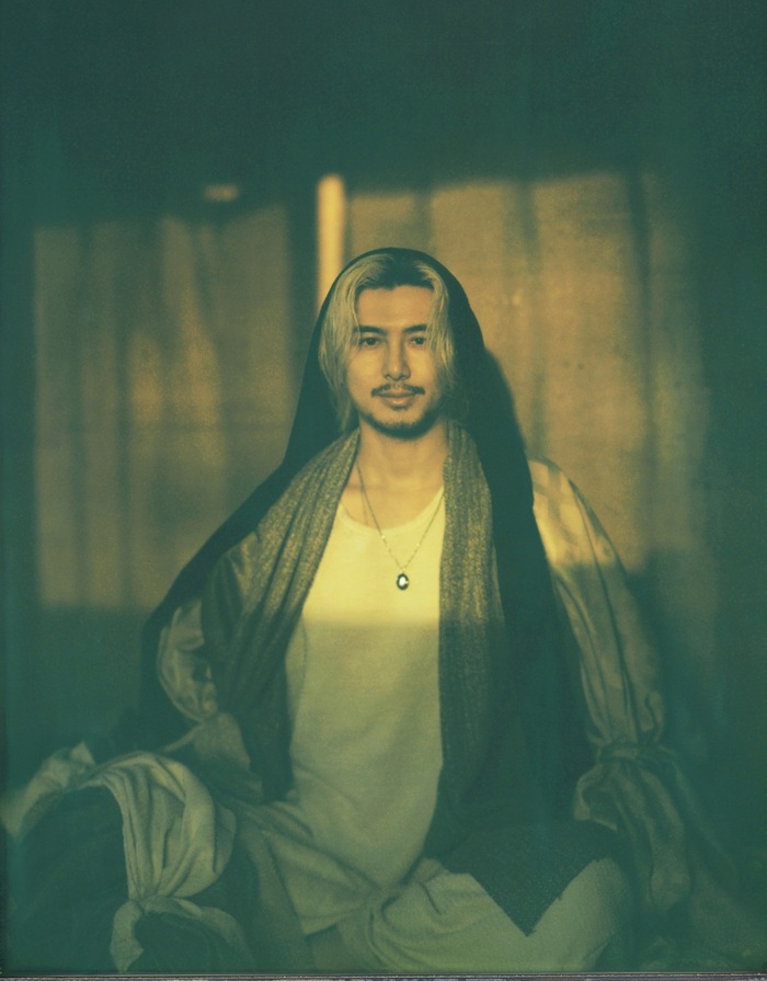 Fujii Kaze、3rdアルバム『Prema』より「I Need U Back」MV本日10/9 21時プレミア公開決定