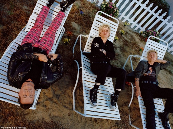 GREEN DAY、アルバム『Warning』25周年記念デラックス・エディション11/14発売決定。「Castaway (Demo)」先行配信リリース