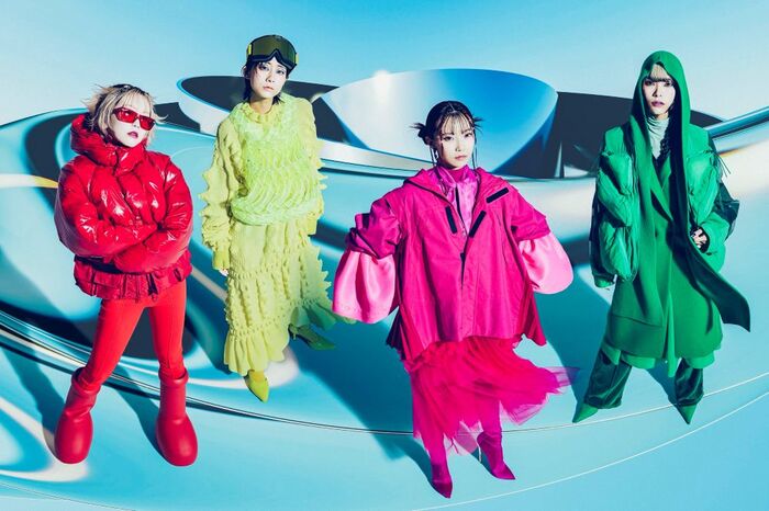 ExWHYZ、バラードかと思われた新曲「DON'T CRY」はDONGROSSO提供＆客演の超パーティー・アンセム。27人のダンサーと踊り狂ったMV、真のニュー・ヴィジュアルも公開
