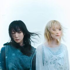 リーガルリリー、初の海外ワンマン・ツアー"Twinkling Star TOUR"開催を記念しLINE CUBE SHIBUYA公演より「キラキラの灰」ライヴ映像公開