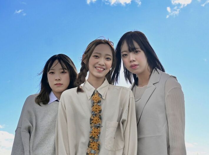 仙台の3ピース・ガールズ・バンド リリカル、"#楽園収穫祭 杜ﾉ歌ｹﾞ 〜リリカル2周年パーティー"会場発売の初EP『どんぐりずかん』詳細発表