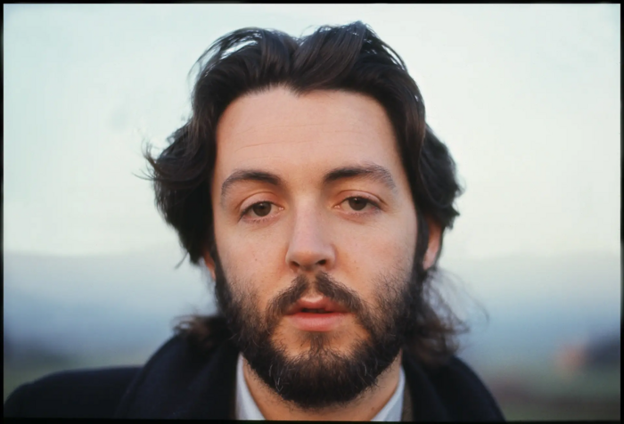 Paul McCartney、新オフィシャル・ドキュメンタリー"Man on the Run"来年2/25よりAmazon Prime Videoにて配信。ティーザー映像公開