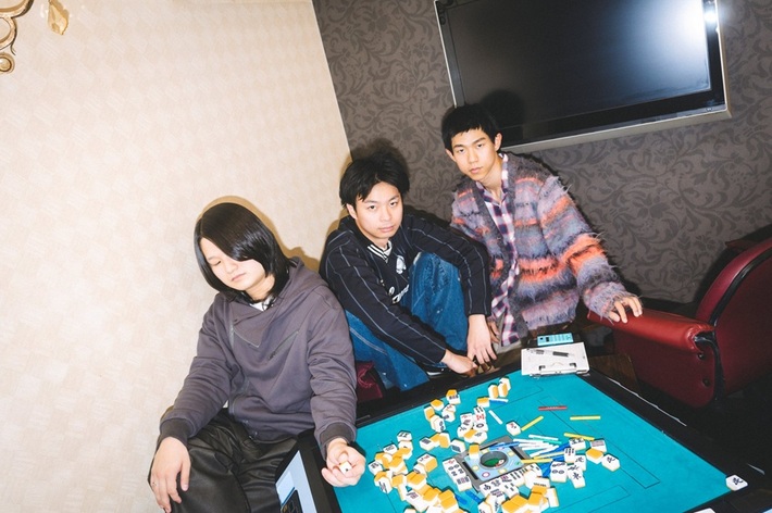 Maki、配信シングル「BIRTHDAY」明日12/1リリース。2ndフル・アルバム来春リリース＆初Zeppワンマンや台湾公演含む"Maki Tour 2026「四暗刻」"開催も発表