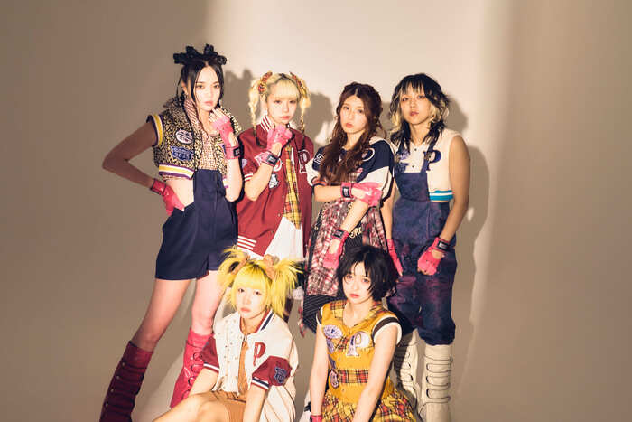 PIGGS、6人体制ラスト・ライヴ前夜に「背中で語るDreamer」MV公開