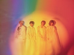 クジラ夜の街、ニュー・アルバム『ひかりあそび』収録「スターダスト・ジャーニー」＆「REAL FANTASY」＆「夕霊」MVのオーディオ・コメンタリー公開