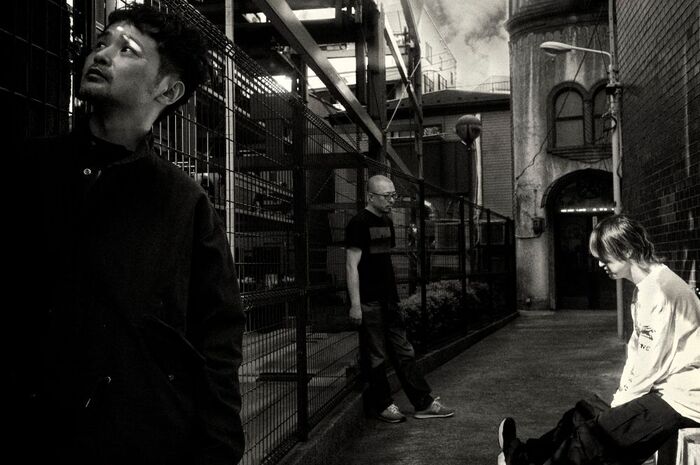 REGA、8年ぶりフル・アルバム『月の裏側』本日11/5リリース。東京リリース・パーティーに加え大阪ワンマン＆故郷愛媛にてthe band apartとのツーマン決定