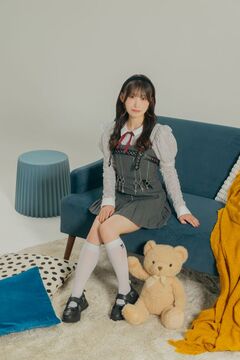 琴山しずく（RAY）、初のDTM制作EP『hypermoshkotto』配信リリース。"ストレンジhyperpop"な作品に