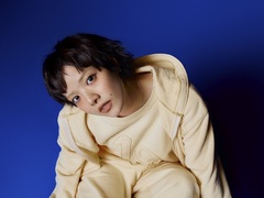 あいみょん、"AIMYON 10th Anniversary"ティーザー映像公開。これまでの歩みを写真で紡ぐスペシャル・ムービー