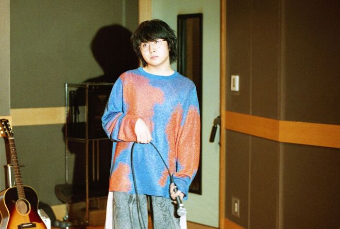 崎山蒼志、最新曲「泡沫」が12/20スタートTVアニメ"『青のミブロ』-芹沢暗殺編-"EDテーマに決定。12/21先行配信、来年2/11リリース。アニメ描き下ろしジャケット絵柄公開