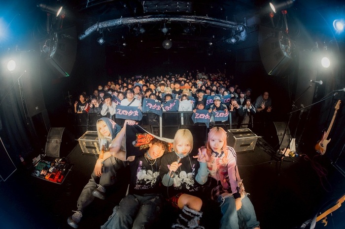 大阪発"ネオキューティーロックバンド"三四少女、ワーナーミュージック・ジャパンより4月メジャー・デビュー決定。メジャー1st EPは『一生仲仔』。東名阪ツアー開催も発表