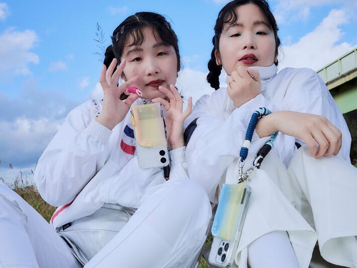 MANA ＆ KANA（ex-CHAI）によるプロジェクト OKAME、1stアルバム『DEBUT』2/4リリース。アルバム制作過程に迫るドキュメンタリー映画2/11限定上映