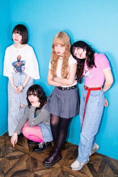 ギャル・ガールズ・バンド QUINCAMPOIX、最新楽曲「Teenage Dream」本日1/30リリース。MVも公開中