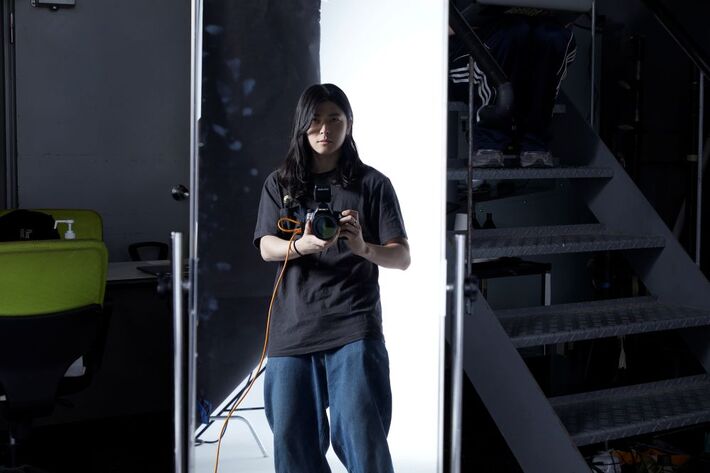 小林私、TVアニメ"アルネの事件簿"EDテーマの新曲「人形の街」本日1/14配信リリース＆MV公開