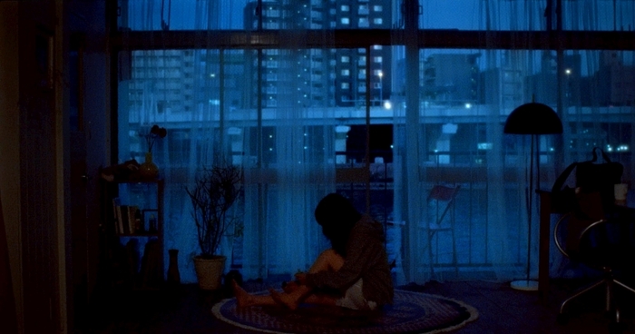 にしな、3rdフル・アルバム『日々散漫』より初のワンカメ、ワンカット撮影に挑戦した「ドレスコード」MV公開