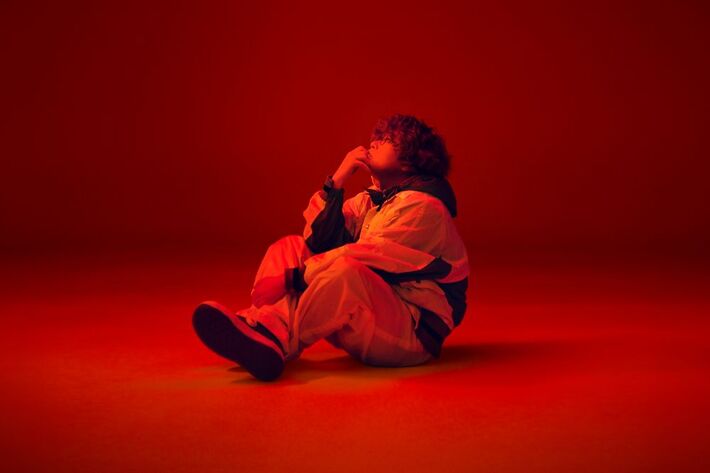 Vaundy、自身初のアジア・アリーナ・ツアー＆自身最大規模の国内アリーナ・ツアー発表。新アー写公開