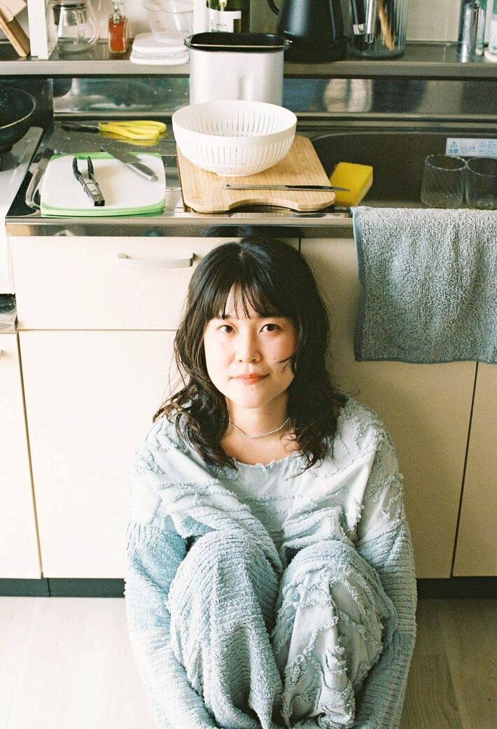 さとうもか、2026年1作目のデジタル・シングル「喫茶ドエル」リリース。園 凛、萩原 護が喫茶店に訪れたカップル、さとうもかが店員役で出演したMV公開