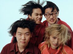 "RADAR: Early Noise 2026"選出バンド Maverick Mom、1stフル・アルバム『Travessia』で5/13メジャー・デビュー決定。「スイセン」明日3/4配信。5月より初全国ツアー開催