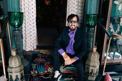 Ringo Starr、T Bone Burnettとの2作目となるニュー・アルバム『Long Long Road』4/24リリース。Molly Tuttle＆Sarah Jarosz参加の1stシングル「It's Been Too Long」公開