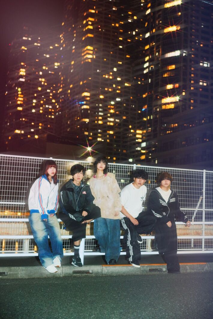 話題の5人組バンド NELKE、メジャー・デビュー曲「Bouquet」4/1配信リリース決定。新曲携え自身最大規模のツアー"VAST RESONANCE"4月より開催