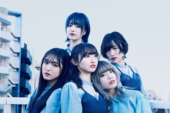 "青い未完のヴォーカルユニット"CYNHN、ニュー・シングル『ごく平凡な青は、』9/9リリース決定。表題曲MV公開＆先行配信スタート