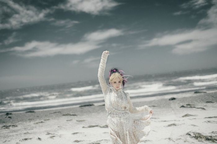 大森靖子、本日7/29配信リリースの新曲「シンガーソングライター」MV公開。ライヴ生配信"秘密の接触SSS vol.1"セットリスト・プレイリストも解禁