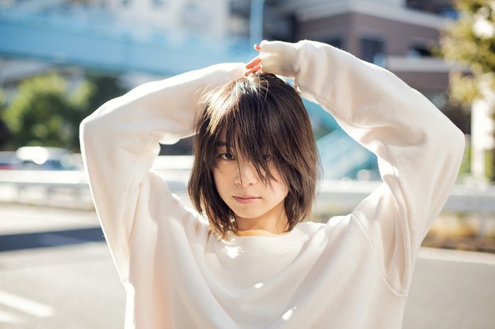 片平里菜、6/19に2回目の生配信ライヴ"片平里菜 Streaming Live at 月見ル君想フ vol.1"開催決定