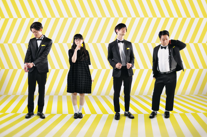 カラスは真っ白 サイン色紙