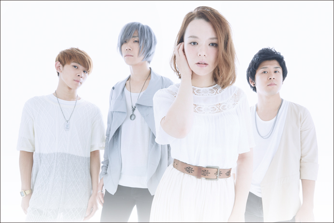 The Winking Owl サイン色紙
