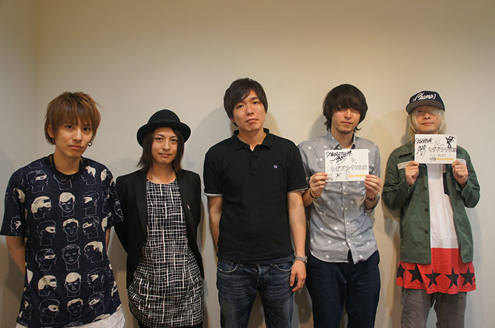 ヒゲドライVAN × ナカヤマシンペイ　コラボサイン色紙