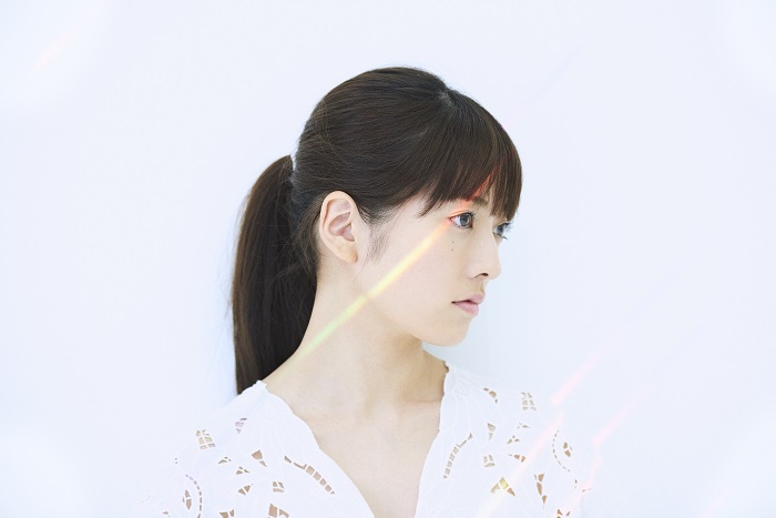 瀧川ありさ ポスター＆サイン色紙