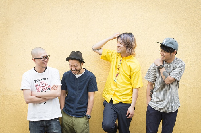 Rega サイン色紙