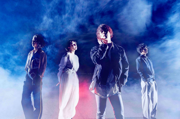 赤色のグリッター サイン入りポスター＋色紙 2名様