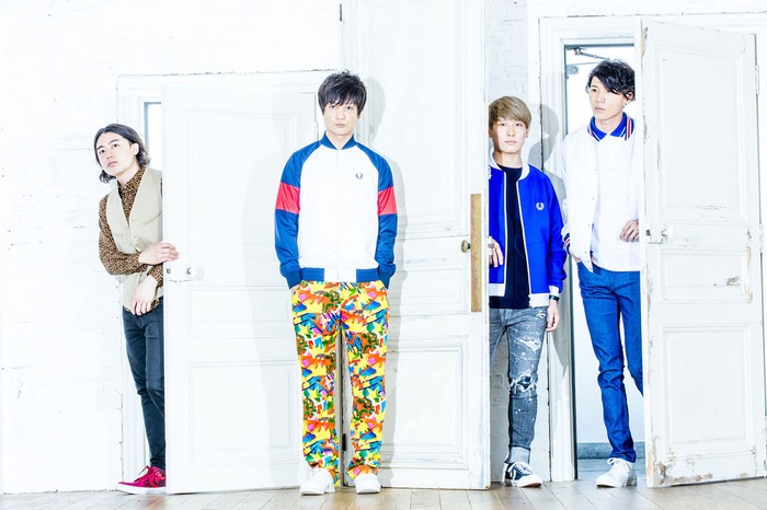 Bentham Tシャツ＋サイン色紙