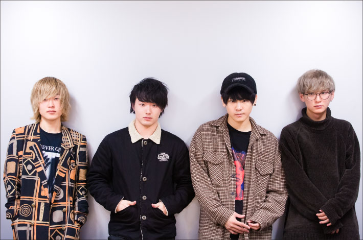 QoN×バンドハラスメント コラボサイン色紙＋QoN コインケース